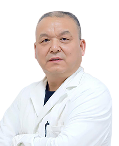 王成医生工作照