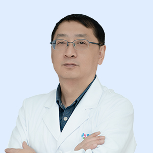 张旻