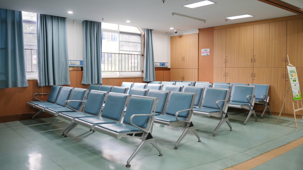 别急着训孩子儿：吐字模糊可能是发育信号｜家长指南