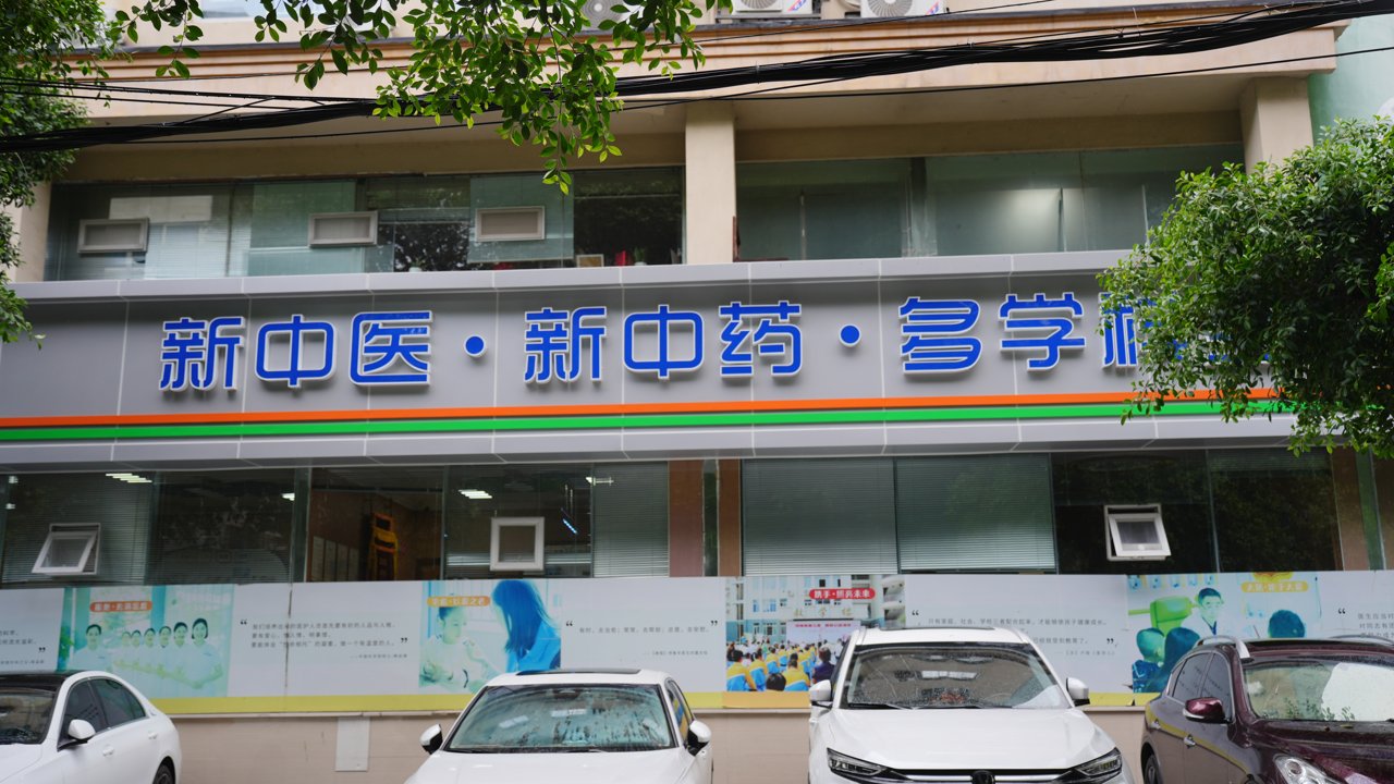 泸州成都高新西南儿童康复医院、成都西南儿童医院服务态度怎么样？医生耐心吗